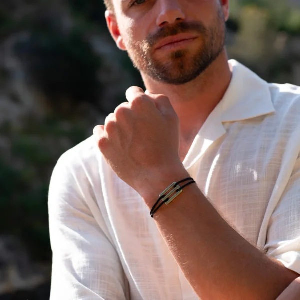 Découvrez la collection Boucle Harmonie plaqué argent de Le Vent à la Française — des bracelets élégants disponibles dans la boutique à Montpellier et sur notre site