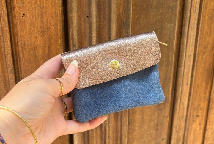 Petit porte monnaie cuir pailleté daim bleu marine