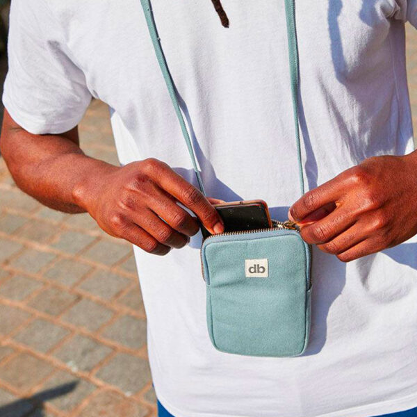 Pochette téléphone Bill en coton bio Hindbag couleur Sauge