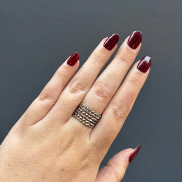 Bague argentée mailles entrelacées réglable en acier inoxydable – bijou Montpellier