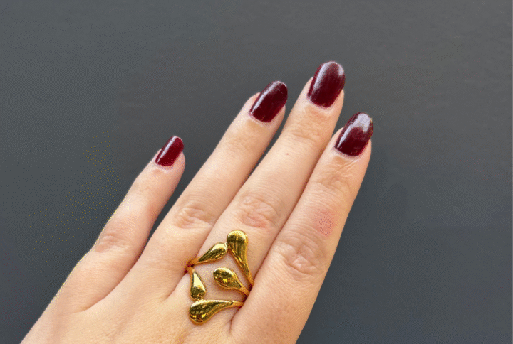 Bague dorée design organique réglable en acier inoxydable – bijou Montpellier