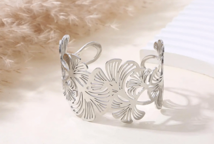 Jonc Ginkgo en acier inoxydable argenté motif feuilles de ginkgo