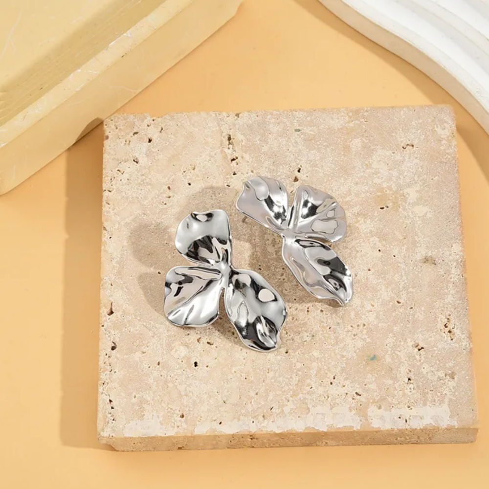 boucles-oreilles-astride-argentée