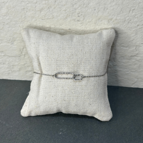 Bracelet Élise en acier inoxydable argenté avec deux maillons texturés