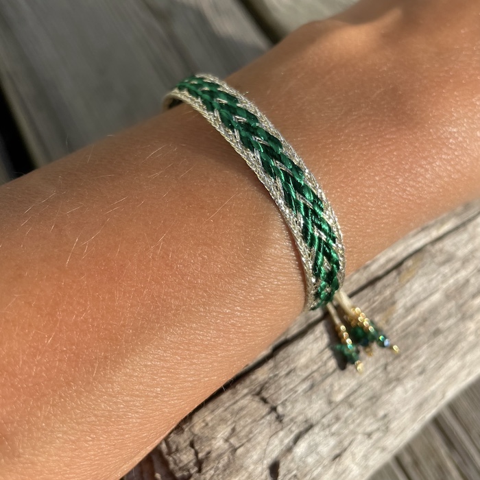 bracelet tissé artisanal soie vert degrade or argent ajustable perles argent 925 or