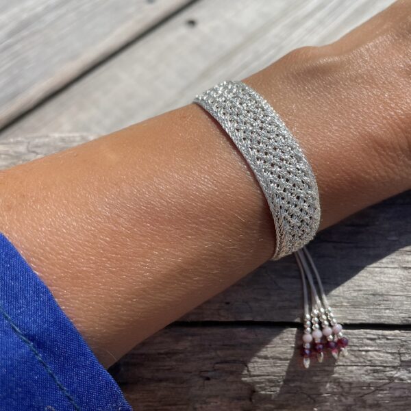 bracelet tissé artisanal fil de soie argent ajustable