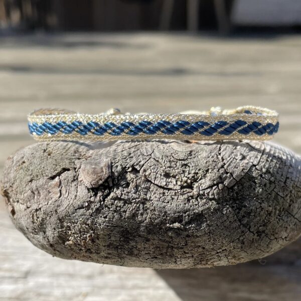 bracelet tissé artisanal soie bleu acier or argent ajustable avec perles argent 925