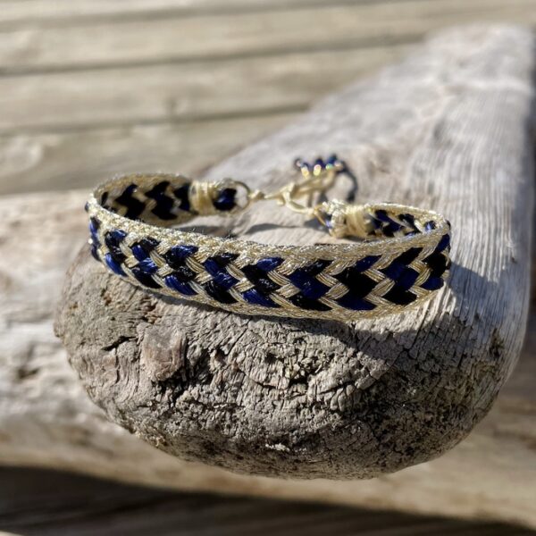 bracelet tissé artisanal soie vegetale marine or argent ajustable perles argent 925 or