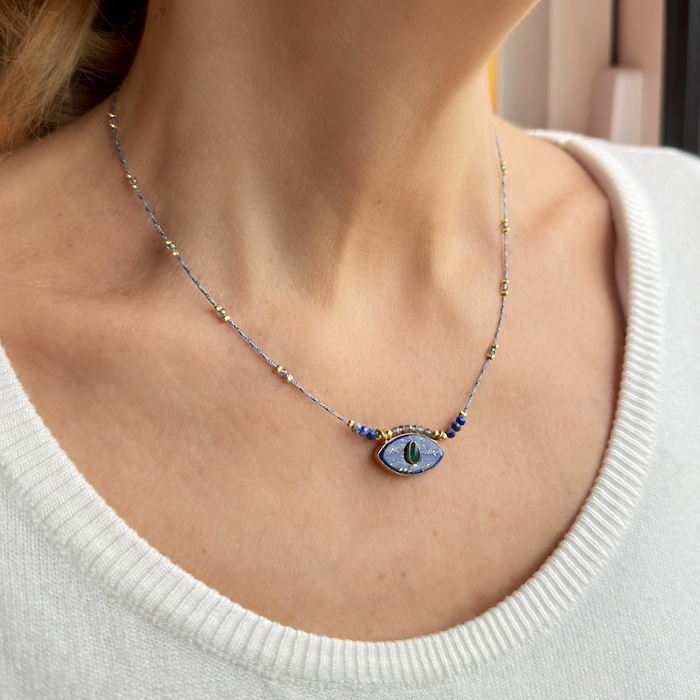 COLLIER-OEIL-IGNACE-PORTE