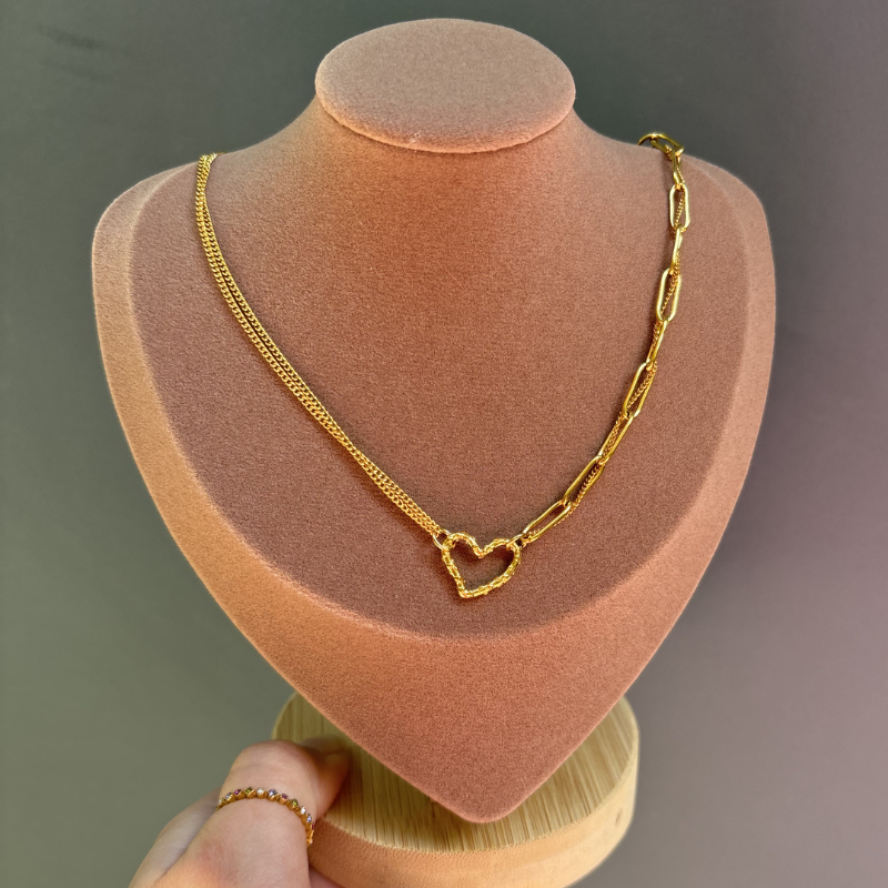 collier-dore-coeur-martele-double-chaine-asymetrique-nora-montpellier