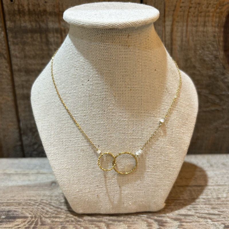 collier-dore-double-anneau-blanc-montpellier