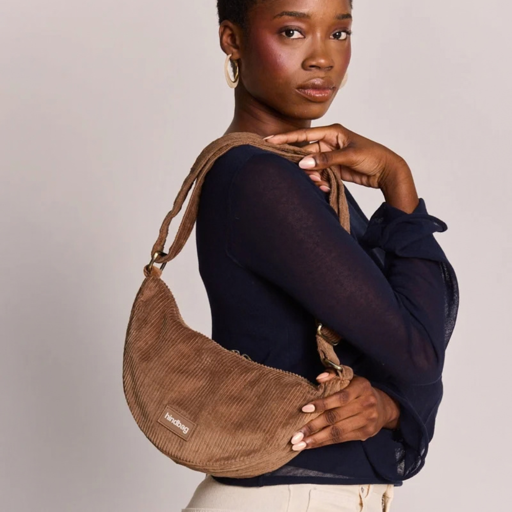 andréa_sac_demi-lune_hindbag_velours_macchiato (2)