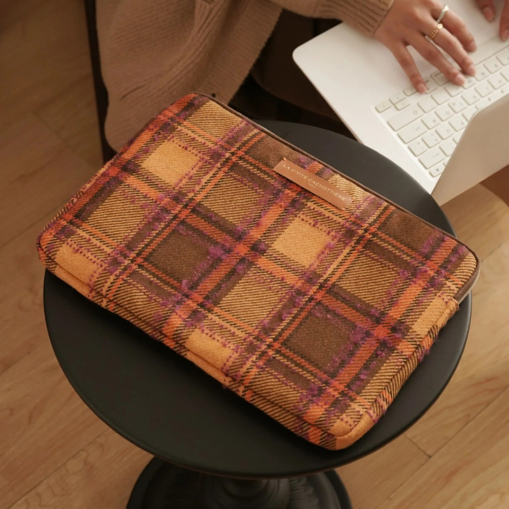 Housse_ordinateur_14_pouces_highland_jaune