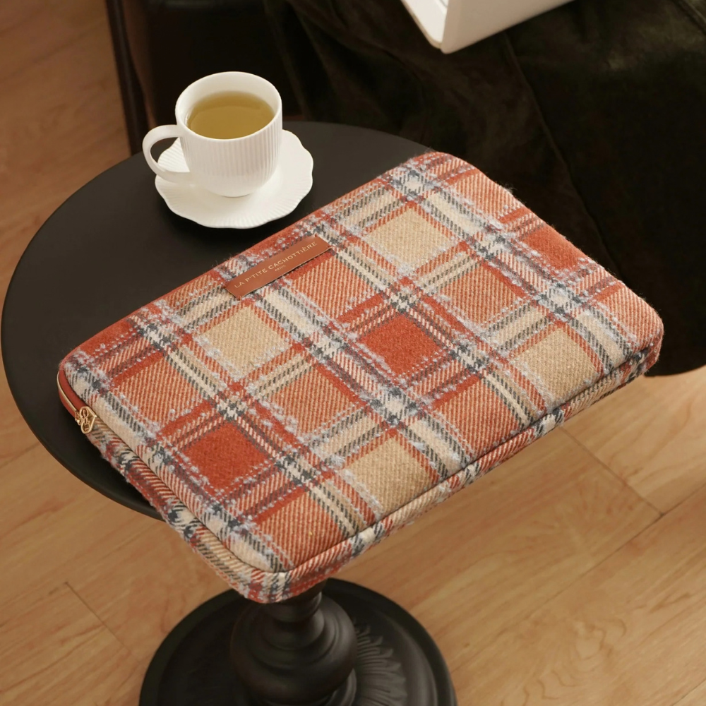 Housse_ordinateur_14_pouces_highland_rouge
